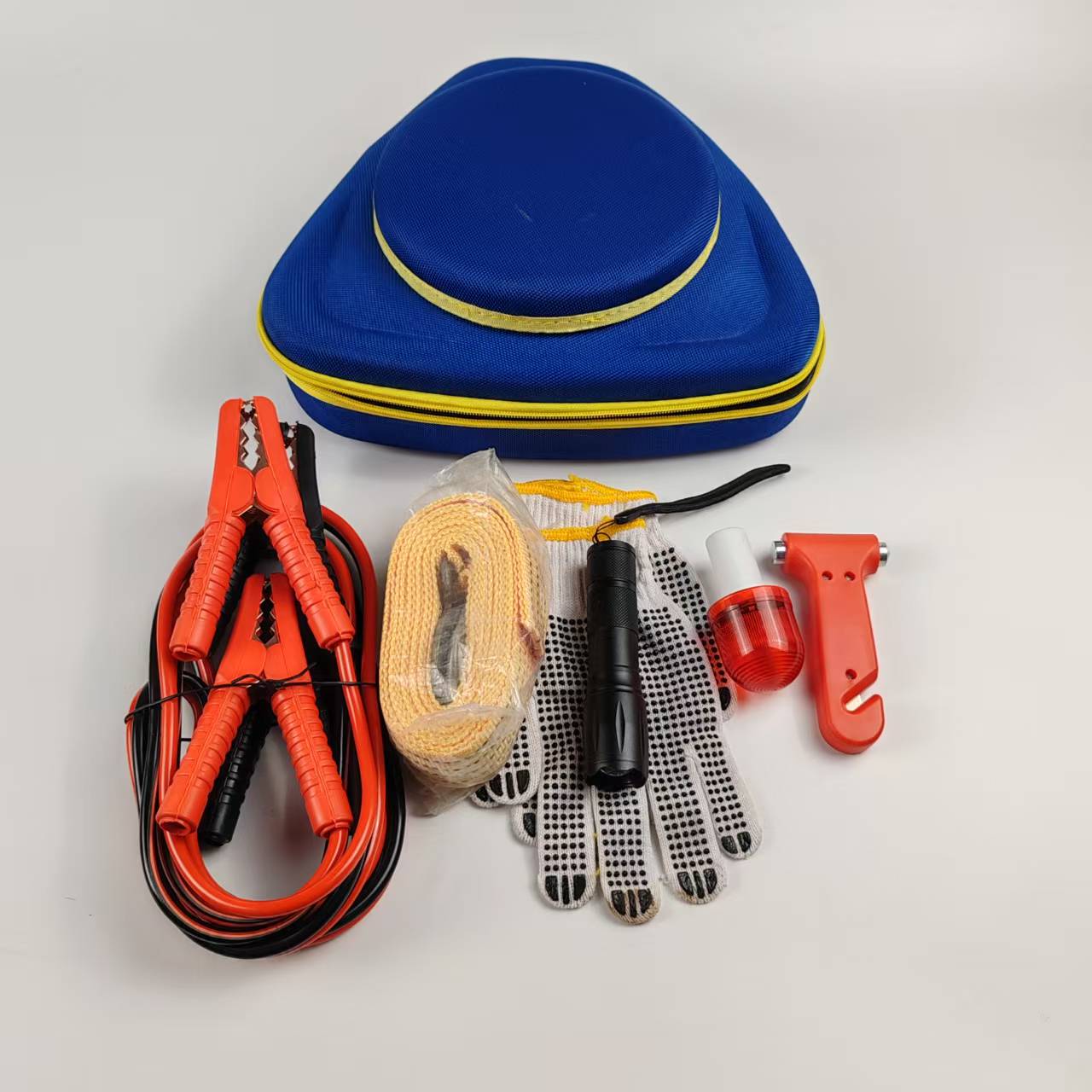 Wat is de Road Cone EHBO-kit